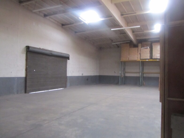 More Photos Of 2425-2429 E Olympic Blvd, Los Angeles Manufacturing For Sale