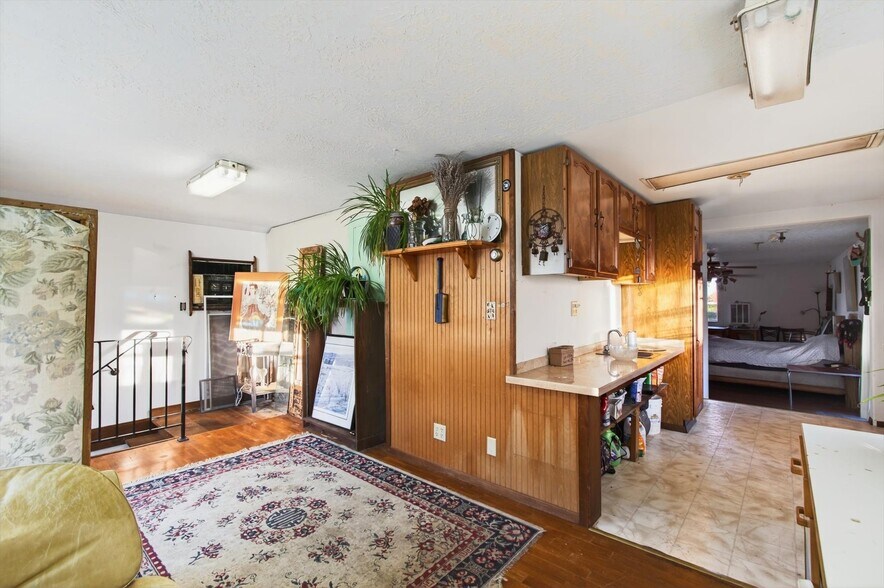 More Photos Of 50316 Columbia River Hwy, Scappoose Restaurant For Sale