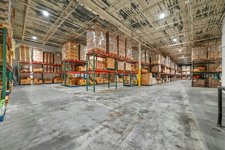 More Photos Of 106 Stonehurst Ct, Northvale Warehouse For Lease