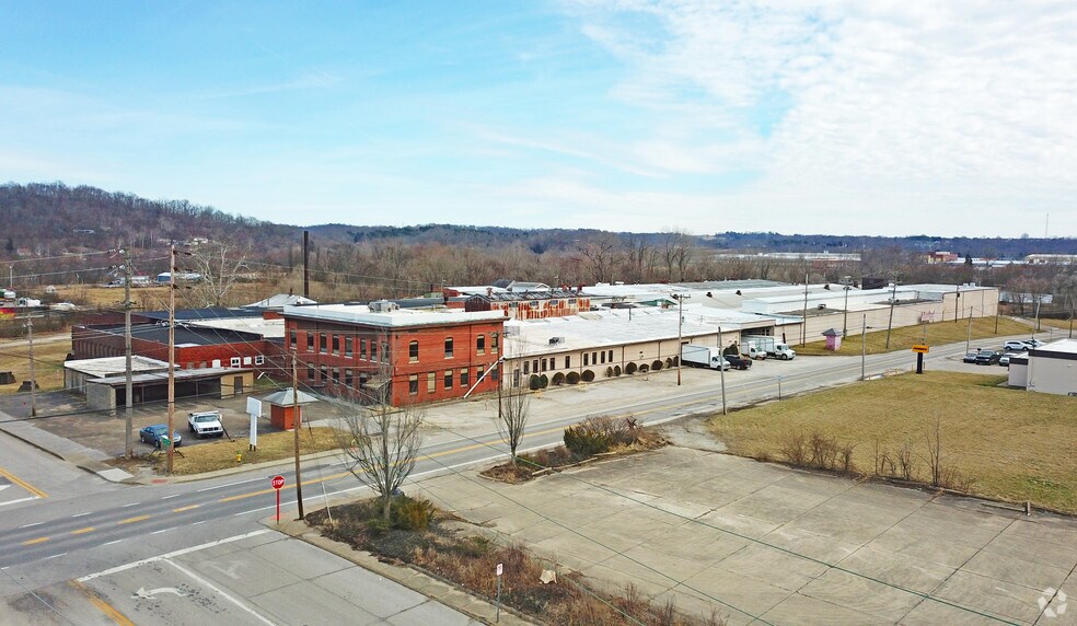 More Photos Of 3901 Camden Ave, Parkersburg Warehouse For Lease