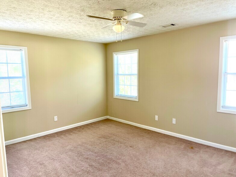 More Photos Of 2124 Hickory Bnd SE, Conyers Multifamily For Sale