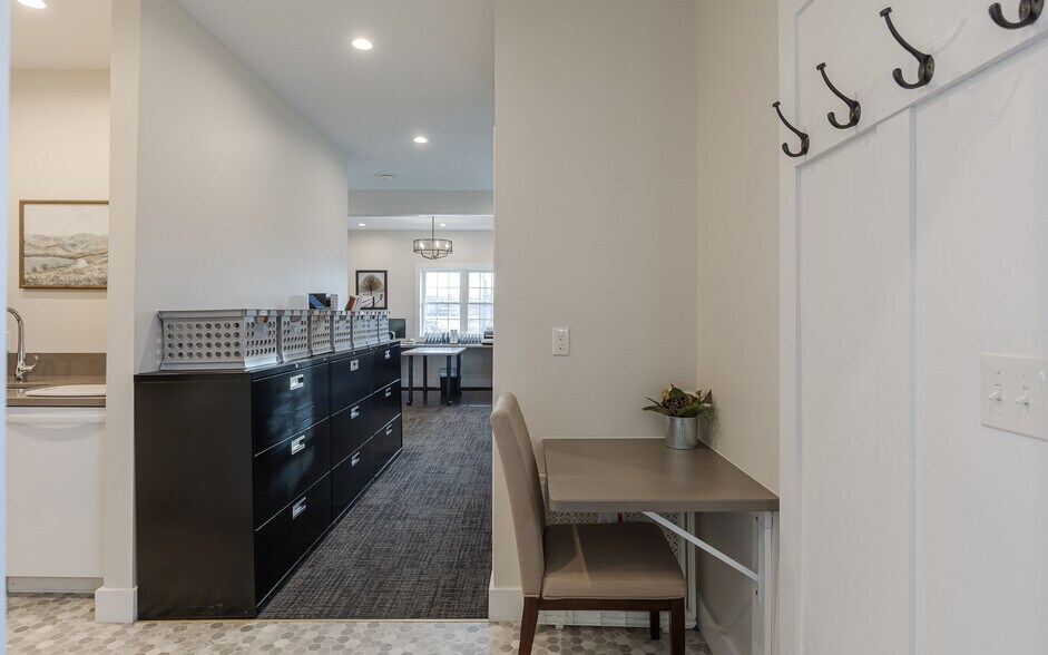 More Photos Of 6 Ames Plaza Ln, Walpole Office For Sale