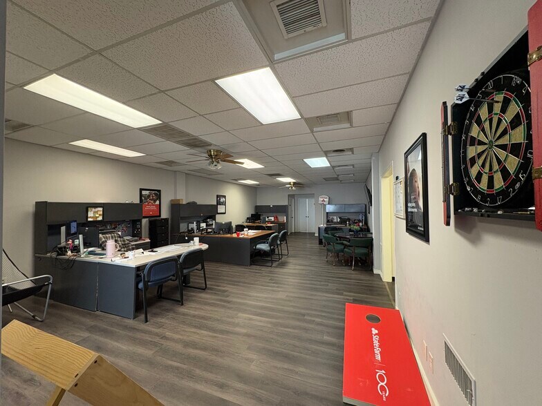 More Photos Of 1660 E 71st St, Tulsa Unknown For Lease