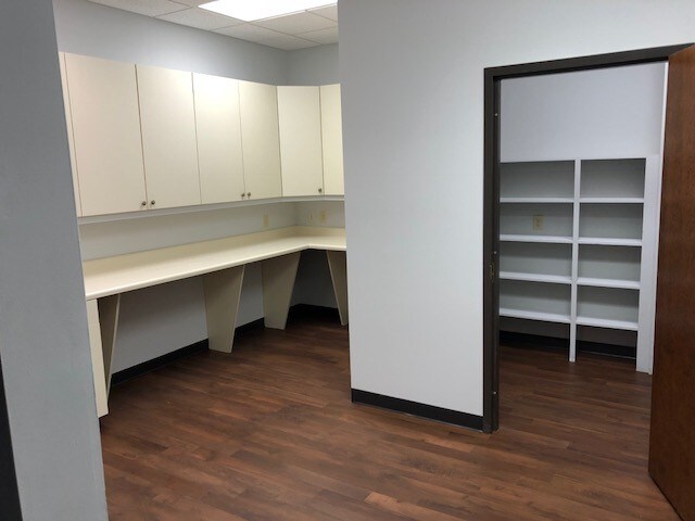 More Photos Of 6817 Falls of Neuse Rd, Raleigh Office For Lease