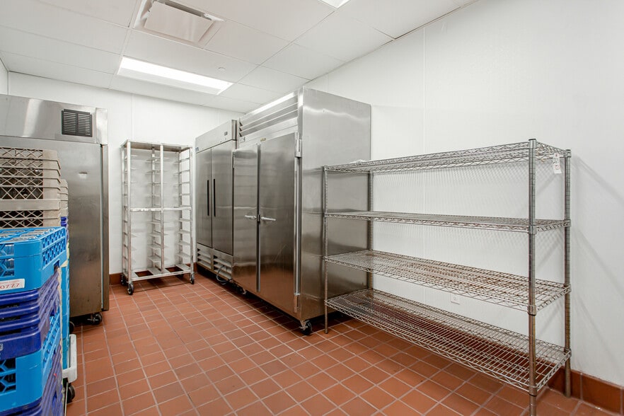 More Photos Of 10841 Composite Dr, Dallas Lodge Meeting Hall For Sale