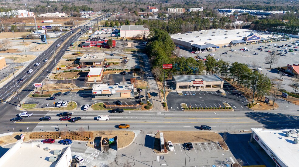 More Photos Of 7100 Douglas Blvd, Douglasville Freestanding For Sale