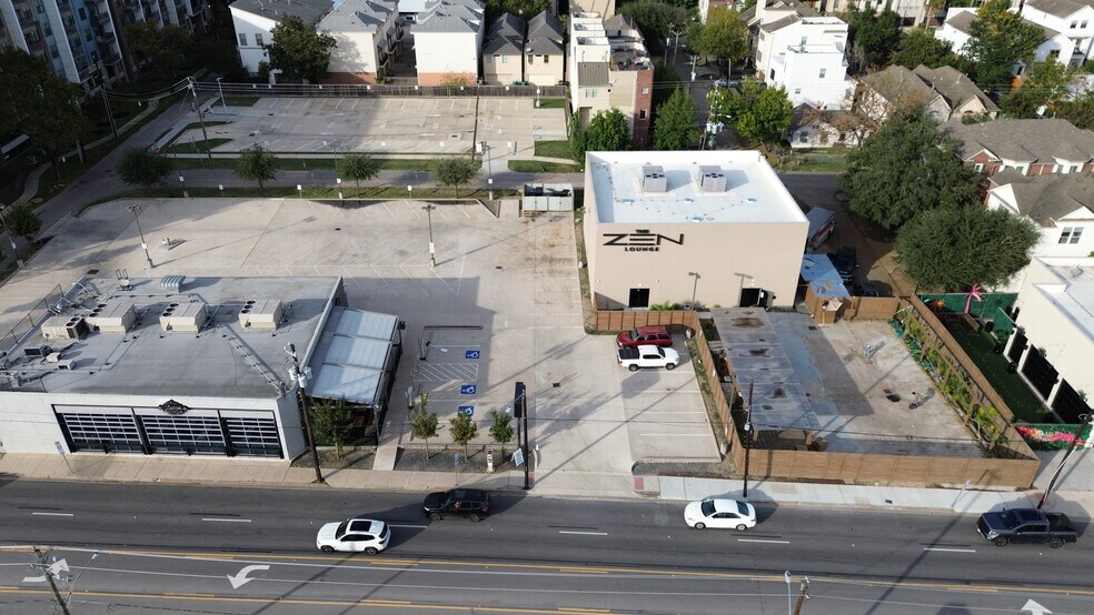 More Photos Of 5316 Washington Ave, Houston Bar For Lease