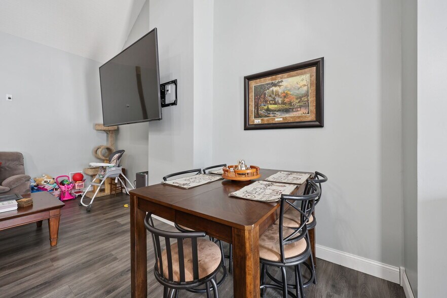 More Photos Of 1520 Island Rd, Circleville Multifamily For Sale