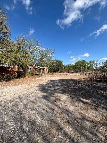 More Photos Of 369 Edith Dr, Alice Office For Sale