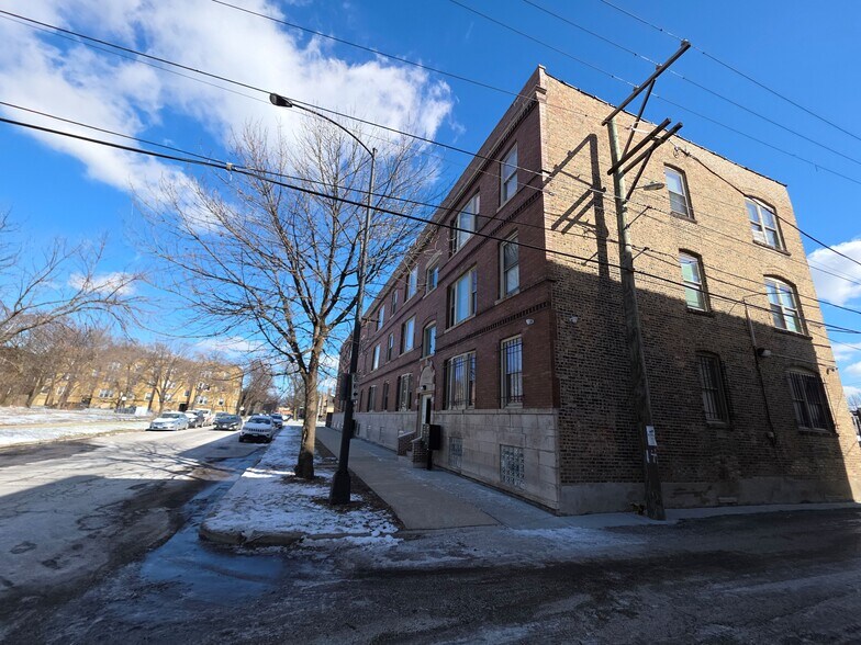 More Photos Of 4359 W West End Ave, Chicago Multifamily For Sale
