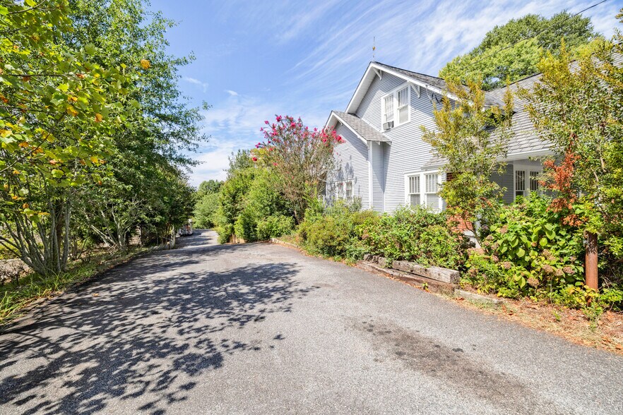 More Photos Of 336 Highway 9 S, Dawsonville Office Residential For Sale