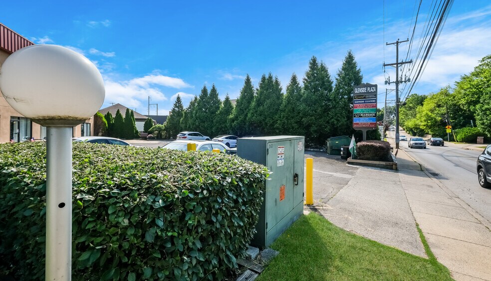 More Photos Of 835 Glenside Ave, Wyncote Unknown For Sale