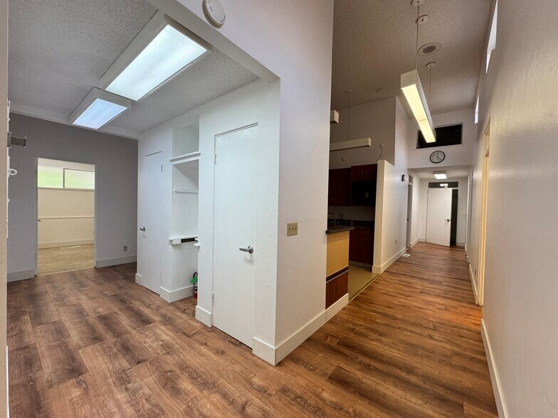 More Photos Of 13350 Big Basin Way, Boulder Creek Medical For Lease