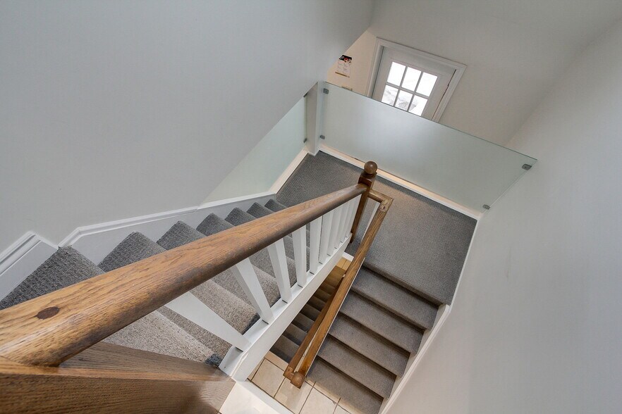 More Photos Of 187 Finch Ave W, Toronto Office Residential For Sale