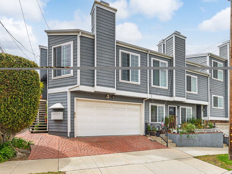 More Photos Of 426 E Imperial Ave, El Segundo Apartments For Sale