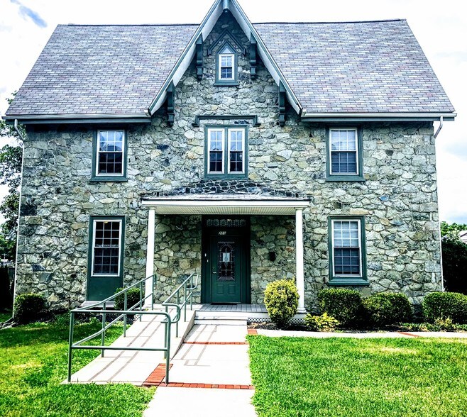 More Photos Of 203 W Chestnut St, West Chester Office For Lease
