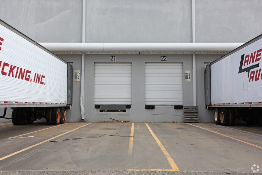 More Photos Of 2754 Gunter Park Dr, Montgomery Unknown For Lease