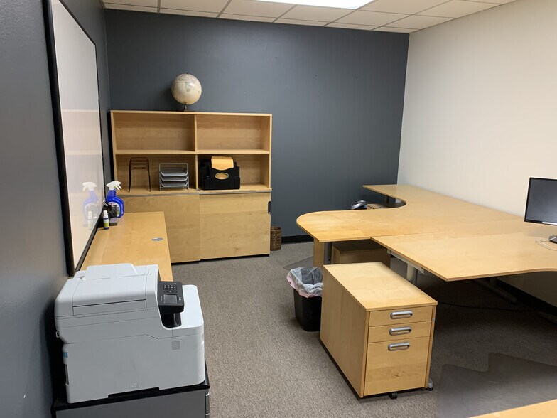 More Photos Of 2570 W 237th St, Torrance Manufacturing For Lease