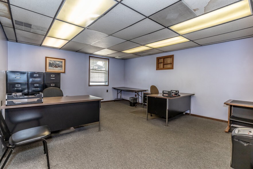 More Photos Of 283 N Main St, Fredericktown Industrial For Sale