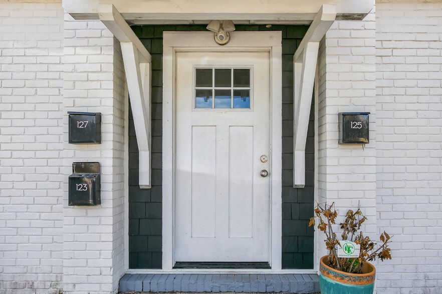 More Photos Of 123 Margaret St, Neptune Beach Multifamily For Sale