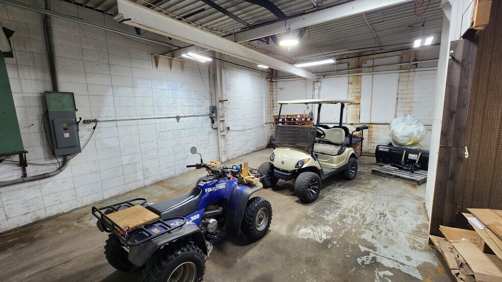 More Photos Of 109 S Main St, Marion Manufacturing For Sale