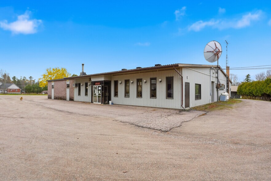 More Photos Of 501 Route 148, Campbell's Bay General Retail For Sale