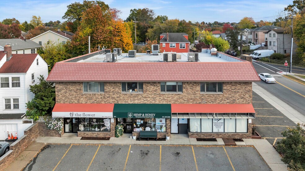 More Photos Of 824 N Broad Ave, Ridgefield General Retail For Sale