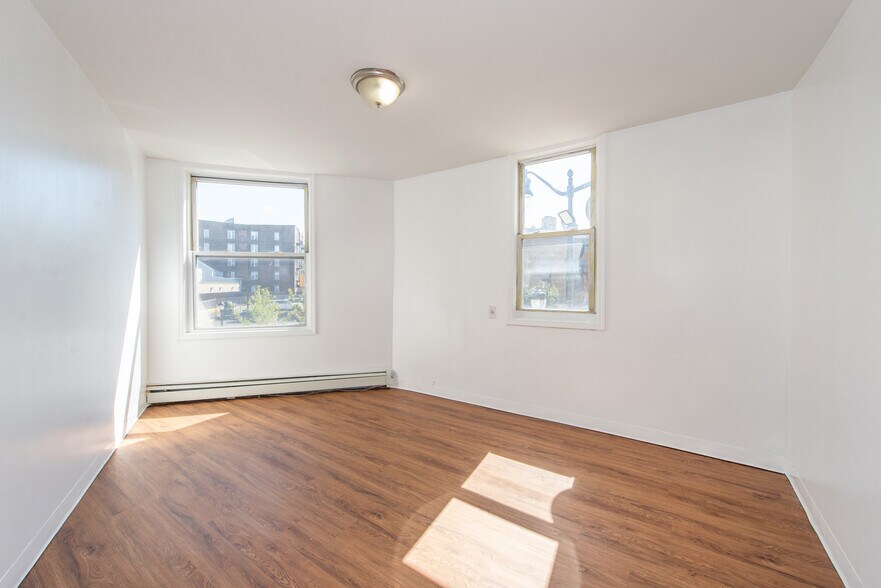 More Photos Of 611 Summit Ave, Union City Storefront Retail Residential For Sale