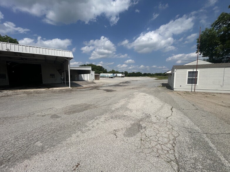 More Photos Of 2906 Woodlawn Rd, McKinney Unknown For Lease