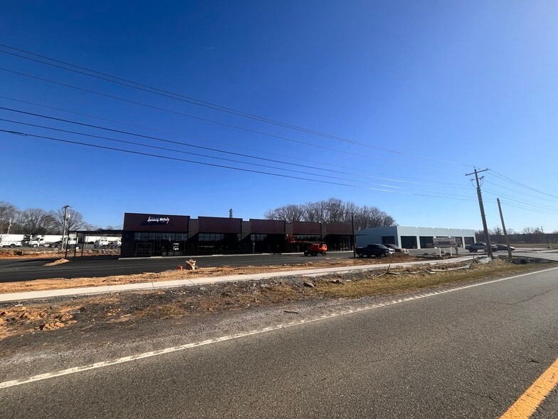 More Photos Of TBD Suncrest dr, Gray Storefront For Lease