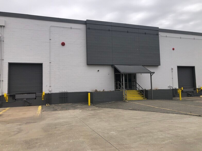 More Photos Of 2525 Blacksburg Rd, Grover Warehouse For Lease