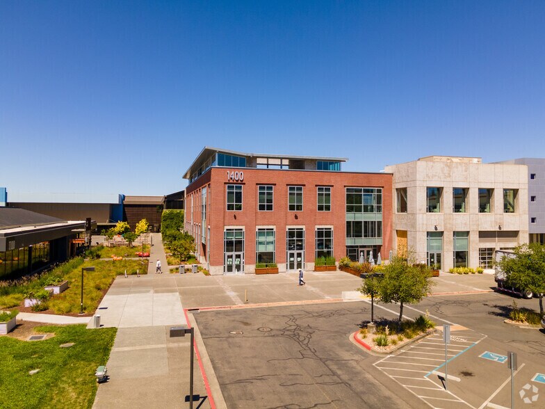 More Photos Of 1400 Valley House Dr, Rohnert Park Office For Lease