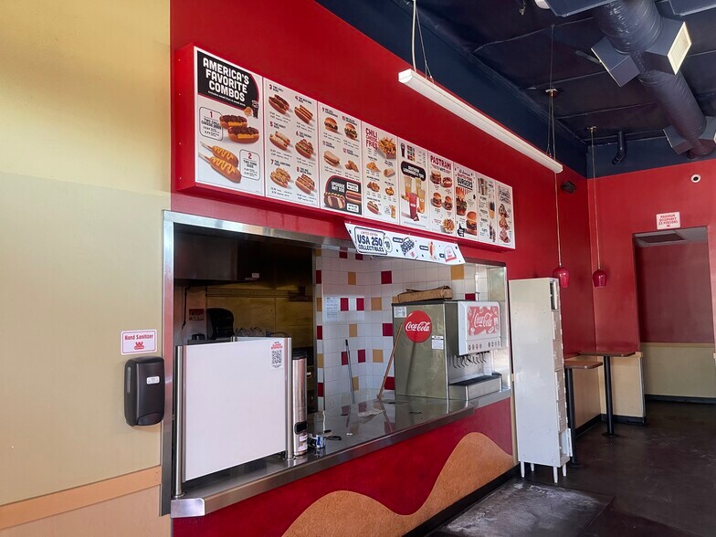 More Photos Of 1400 E Noble Ave, Visalia Fast Food For Sale