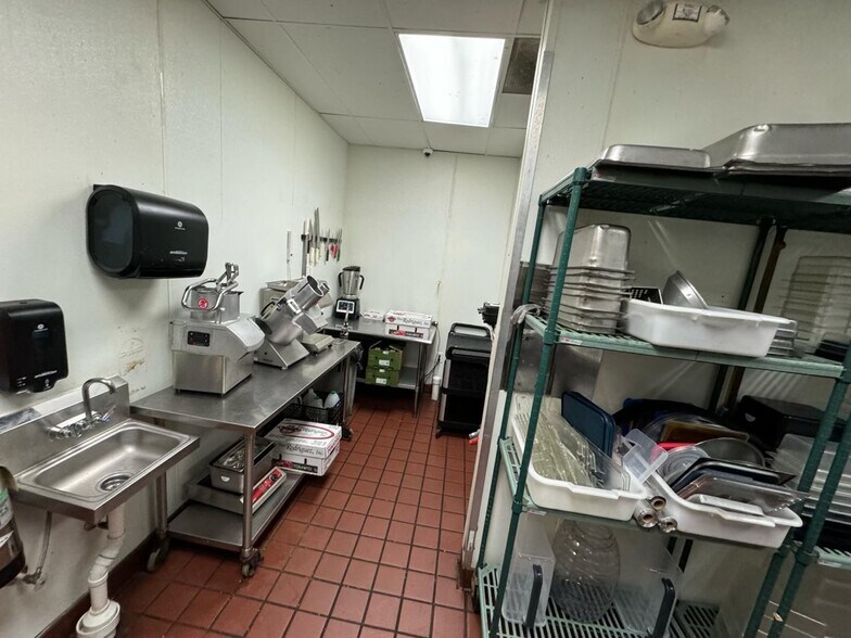 More Photos Of 2725 Hamilton Mill Rd, Buford General Retail For Lease