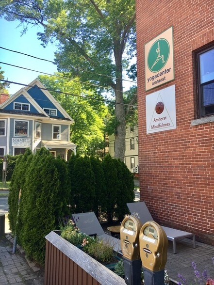 More Photos Of 17 Kellogg Ave, Amherst Storefront Retail Office For Lease