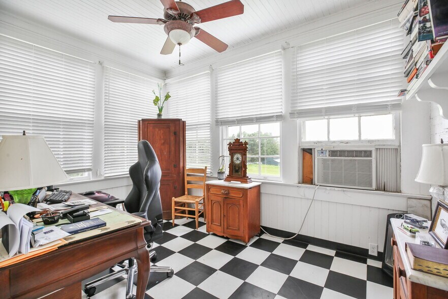 More Photos Of 590 N Madison Rd, Orange Land For Sale