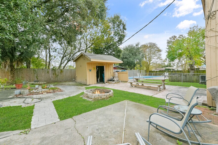 More Photos Of 1804 36th St N, Texas City Multifamily For Sale