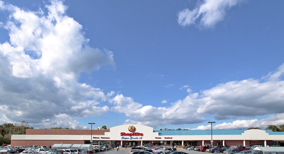 360 Connecticut Ave, Norwalk, CT 06854 Retail For Lease