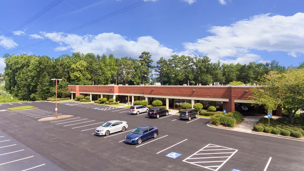 More Photos Of 5076 Winters Chapel Rd, Atlanta Office For Lease