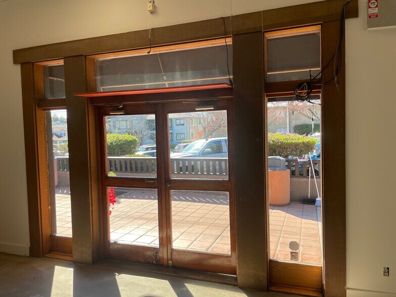 More Photos Of 4364 Piedmont Ave, Oakland Freestanding For Lease