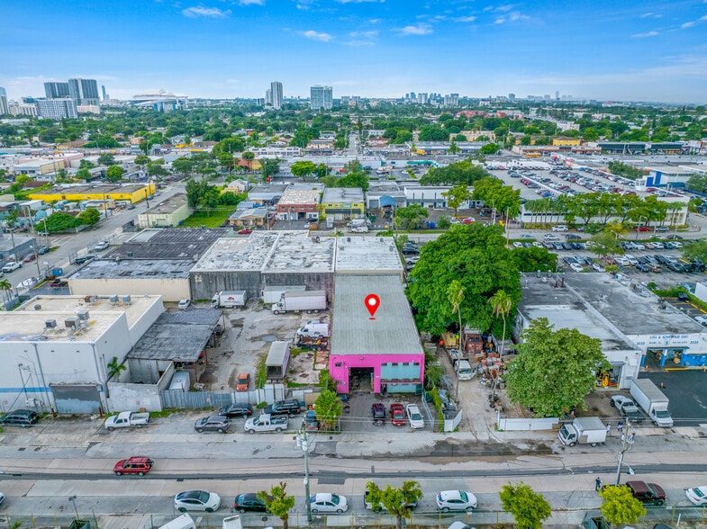 More Photos Of 1996 NW 22nd St, Miami Warehouse For Sale