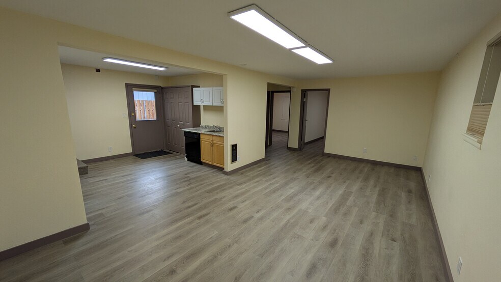 More Photos Of 1701 E Evergreen Blvd, Vancouver Office Residential For Lease