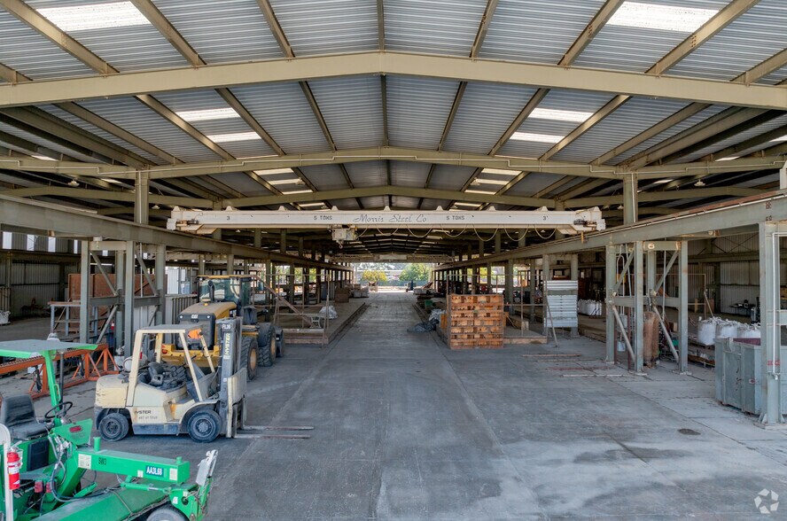 More Photos Of 2310 San Juan Rd, Hollister Manufacturing For Sale