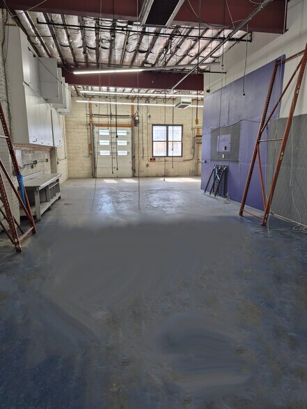 More Photos Of 100 Carney St, Glen Cove Manufacturing For Sale