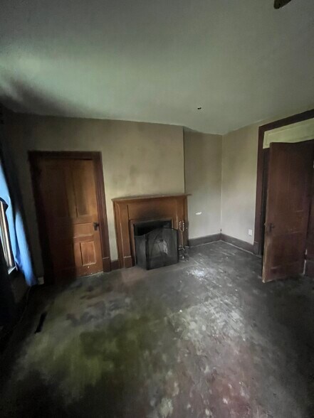 More Photos Of 61961 Dysart Woods Rd, Belmont Specialty For Sale