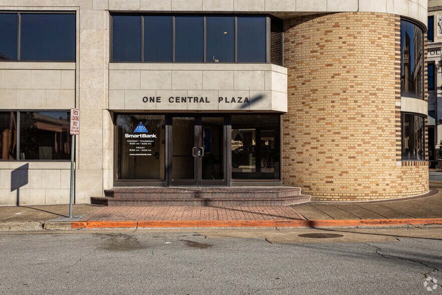 More Photos Of 835 Georgia Ave, Chattanooga Loft Creative Space For Lease