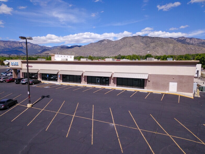 More Photos Of 2200 Juan Tabo Blvd NE, Albuquerque General Retail For Sale