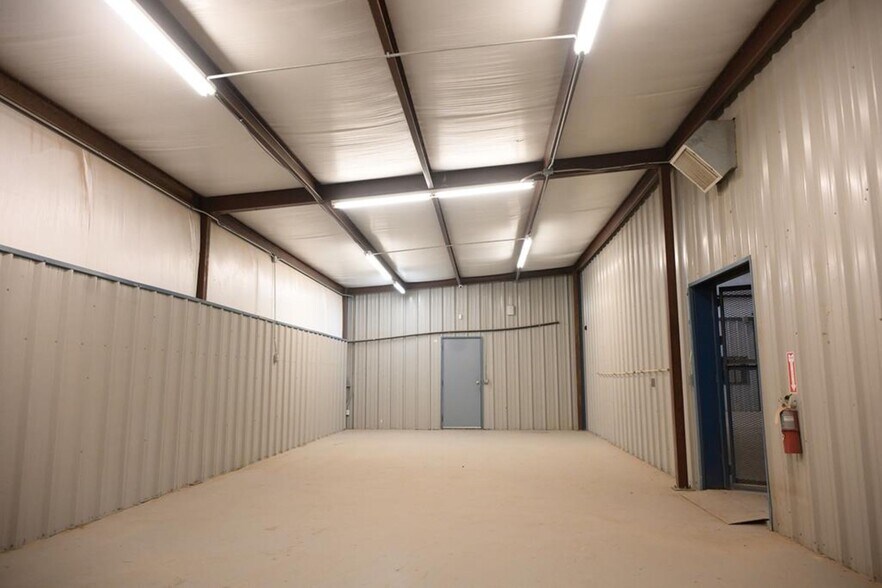 More Photos Of 3619 E State Highway 158, Midland Warehouse For Sale