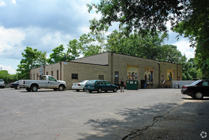 Primary Photo Of 5115 Berwyn Rd, College Park Warehouse For Sale