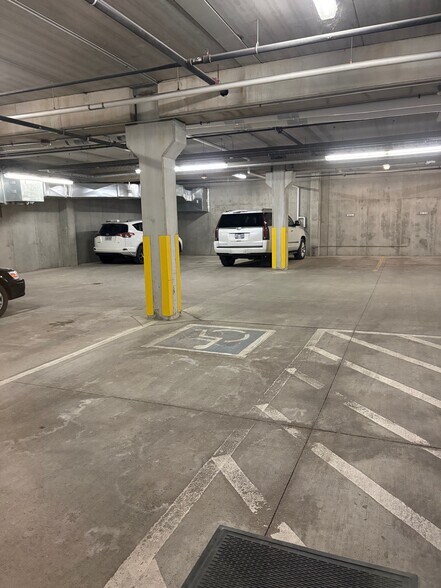 More Photos Of 1301 S 75th St, Omaha Office For Sale